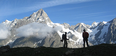 A perfect viewpoint in the Alps &copy;trekkinginthealpsandprovence.com