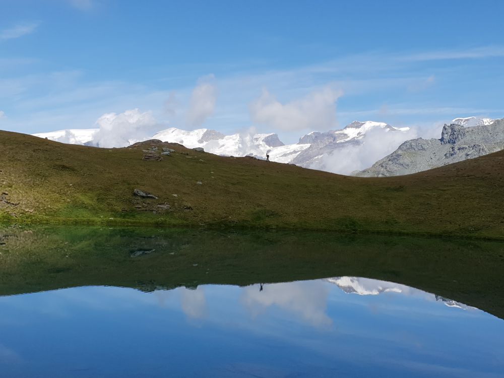 Wonderful lake reflections  &copy;trekkinginthealpsandprovence.com